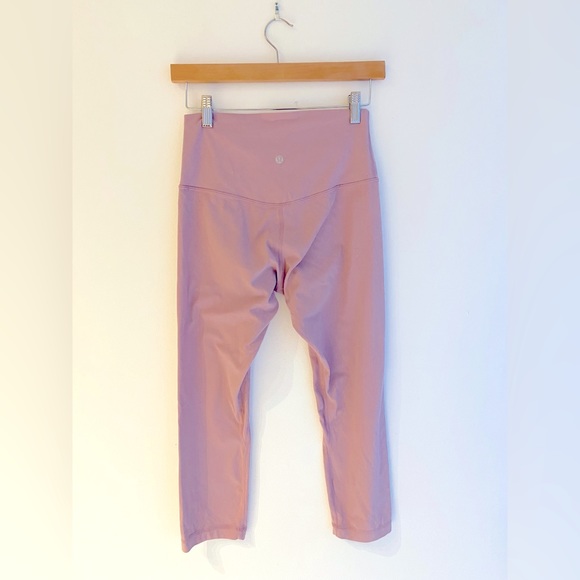 Lightly worn Lululemon Align leggings 25”. Size 4. Light Pink. - Picture 2 of 3